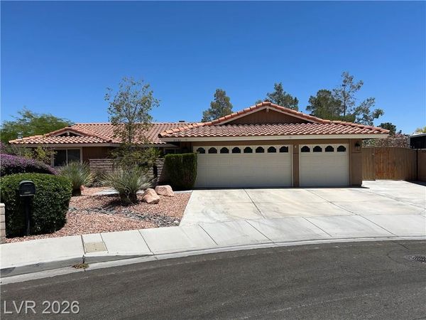 8320 W Eddy Stone Drive, Las Vegas, NV 89117