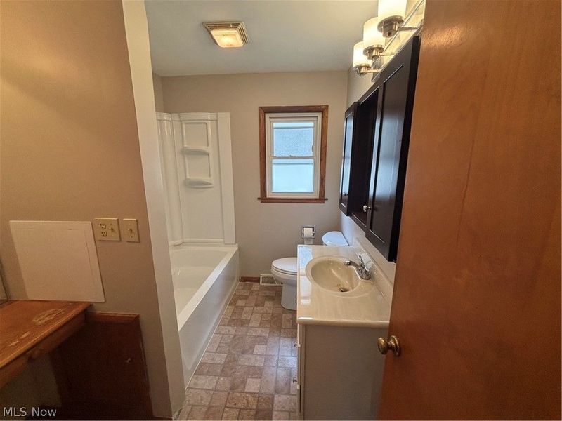 1274 Eastwood Avenue, Akron, OH 44305 Photo 13