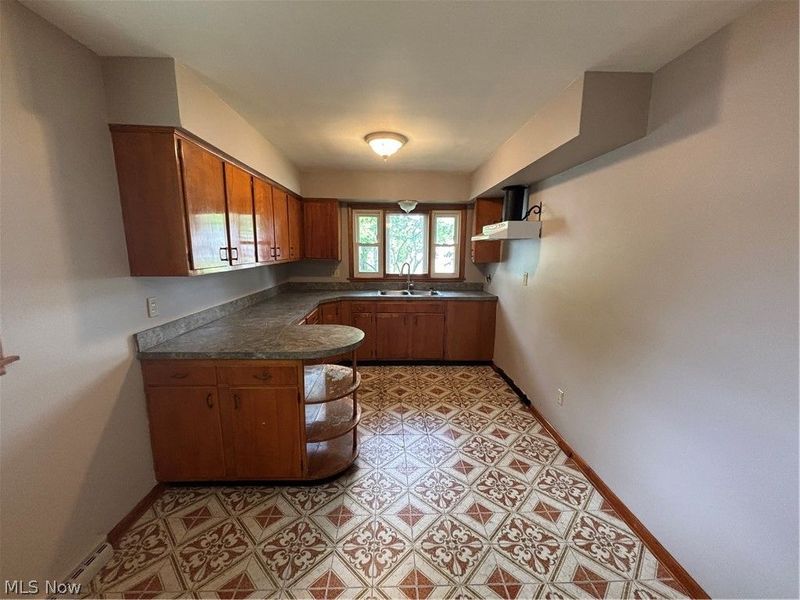 1274 Eastwood Avenue, Akron, OH 44305 Photo 7