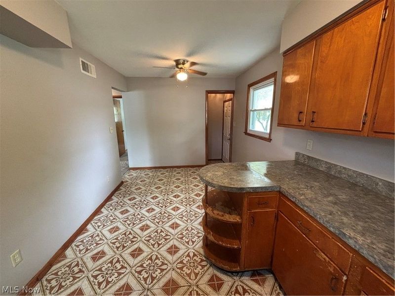 1274 Eastwood Avenue, Akron, OH 44305 Photo 8