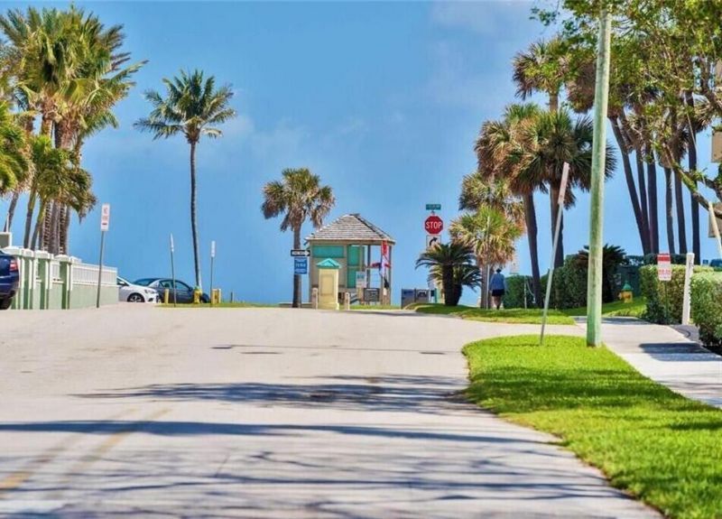 1975 SE 3rd Street, Unit 203, Deerfield Beach, FL 33441 Photo