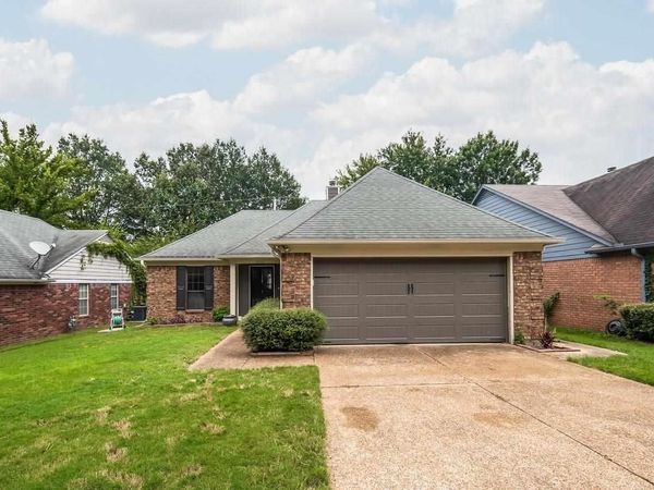 2806 MARYLAND CIR E, Memphis, TN 38133