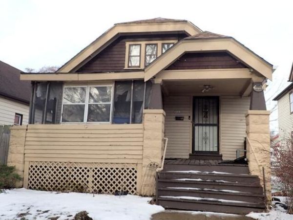 3711 N Dr William Finlayson St, Milwaukee, WI 53212