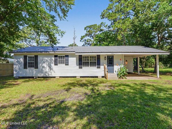 4301 Briggs Street, Moss Point, MS 39563