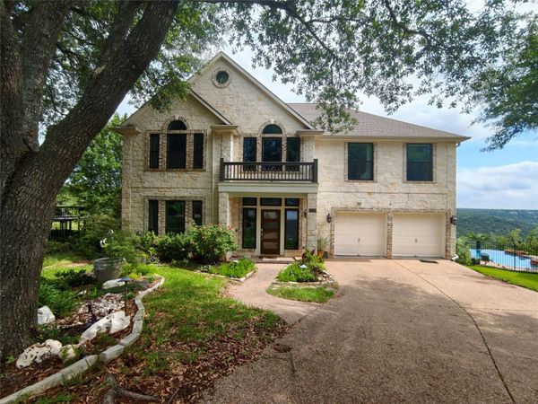 10000 Planters Woods DR, Austin, TX 78730