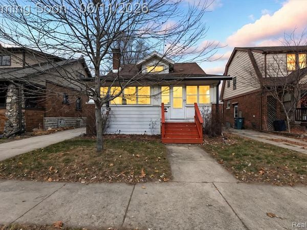 265 E Lewiston Avenue, Ferndale, MI 48220