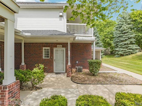14286 Moravian Manor Circle , Sterling Heights, MI 48312