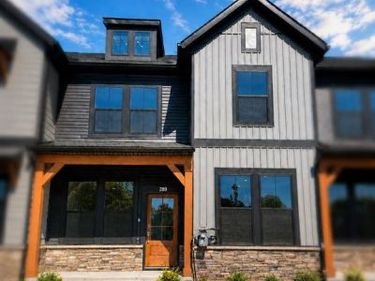 289 Lantana Drive, Brighton, MI 48116