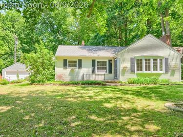 580 N Almont Avenue, Imlay City, MI 48444