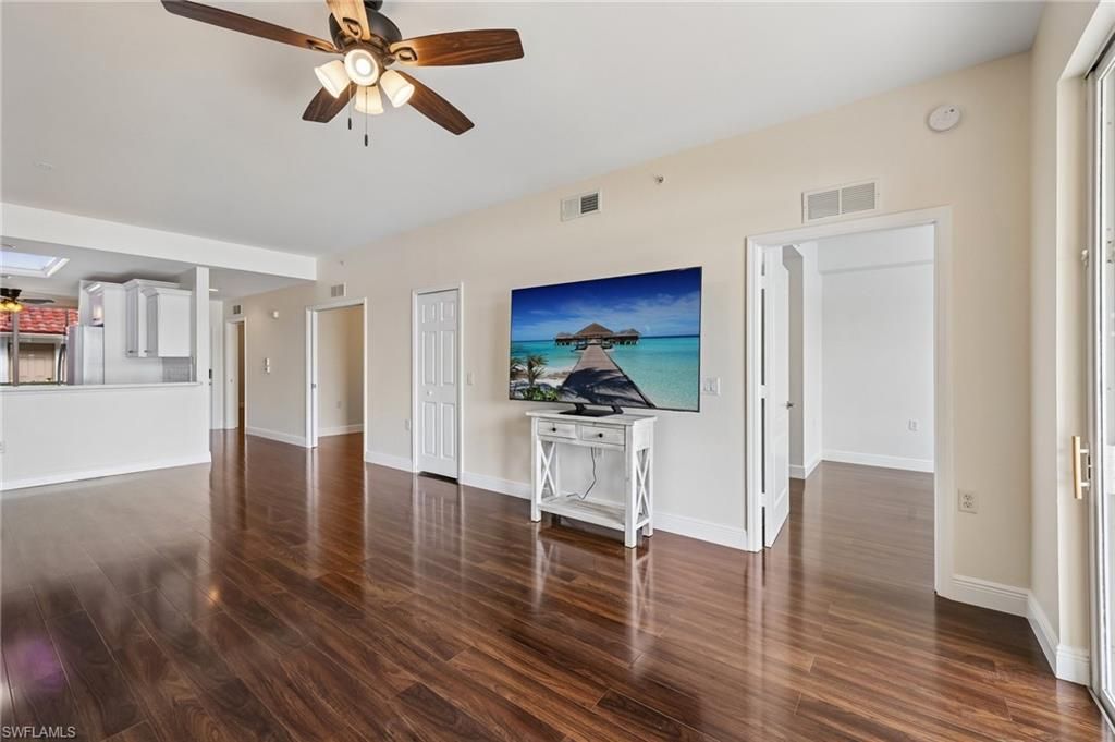 2810 Cypress Trace Cir, Unit 2112, Naples, FL 34119 Photo