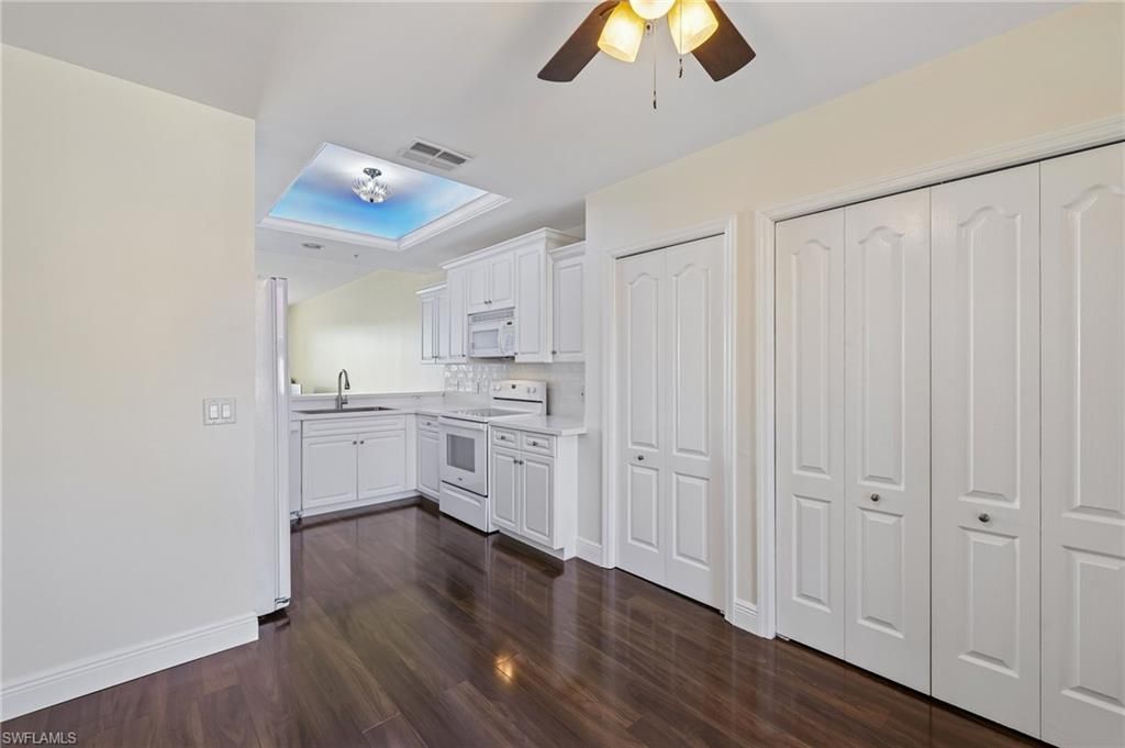 2810 Cypress Trace Cir, Unit 2112, Naples, FL 34119 Photo