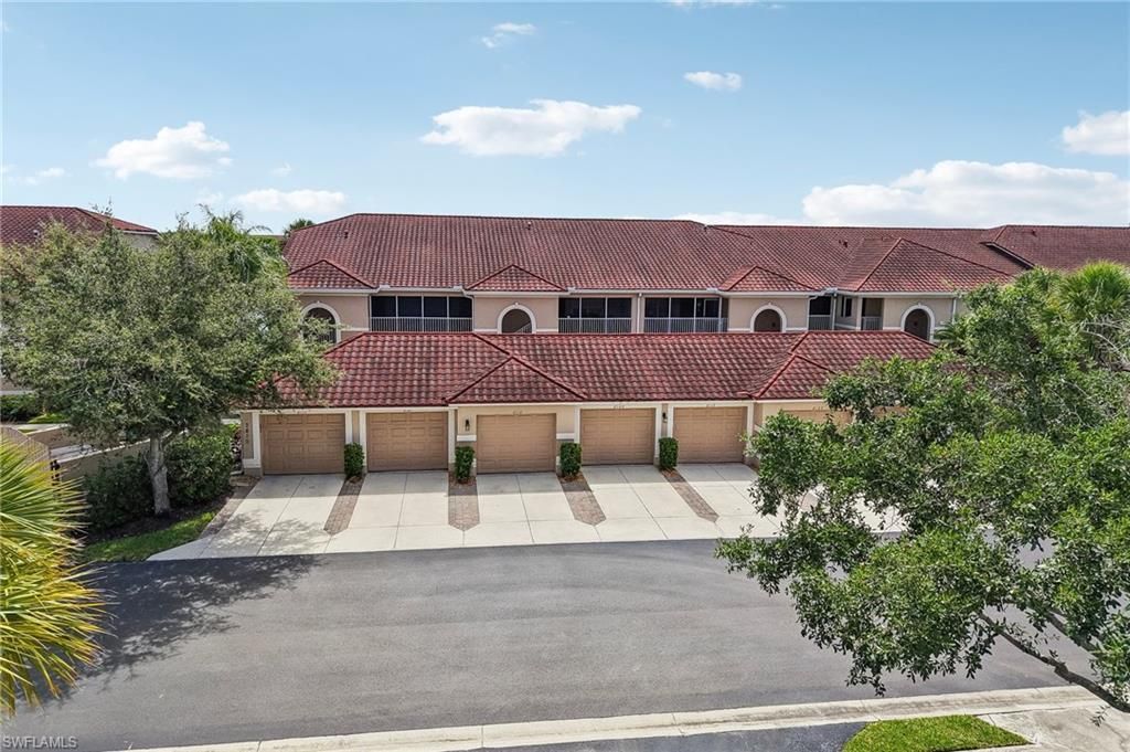 2810 Cypress Trace Cir, Unit 2112, Naples, FL 34119 Photo