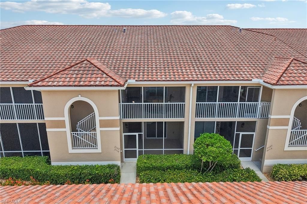 2810 Cypress Trace Cir, Unit 2112, Naples, FL 34119 Photo