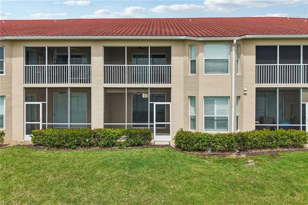 2810 Cypress Trace Cir, Unit 2112, Naples, FL 34119 Photo