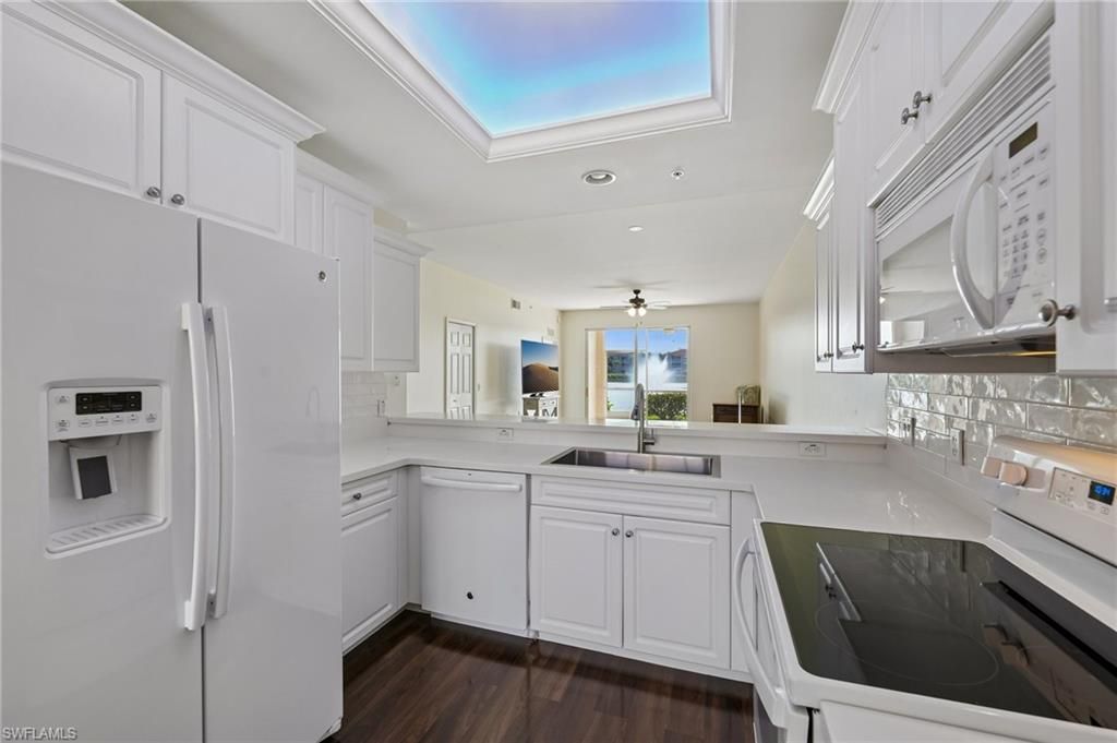 2810 Cypress Trace Cir, Unit 2112, Naples, FL 34119 Photo