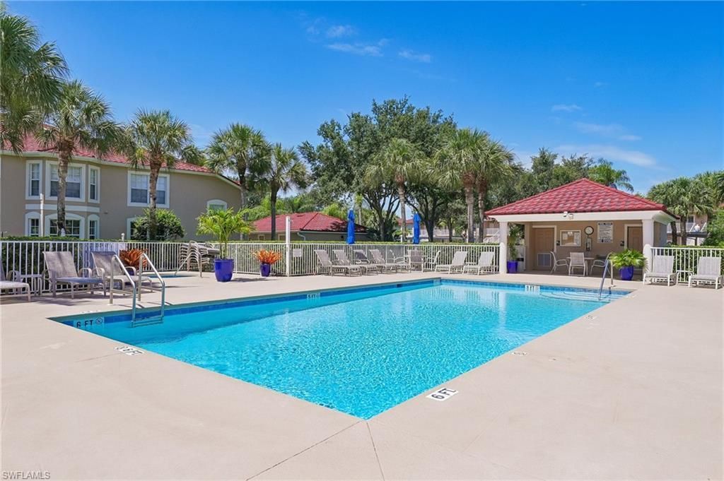 2810 Cypress Trace Cir, Unit 2112, Naples, FL 34119 Photo