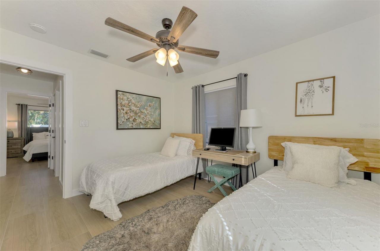 2120 Craft Lane , Sarasota, FL 34239 Photo