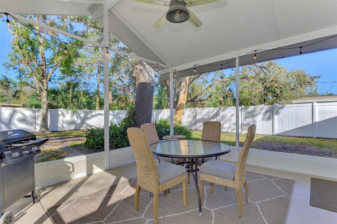 2120 Craft Lane , Sarasota, FL 34239 Photo
