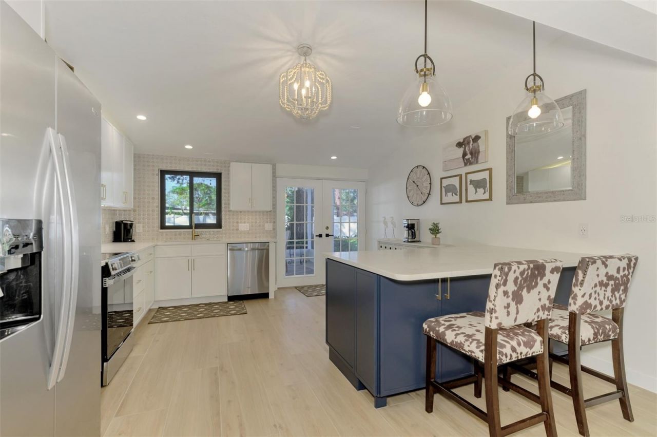 2120 Craft Lane , Sarasota, FL 34239 Photo