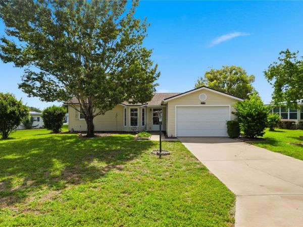 25110 BELLEVUE, LEESBURG, FL 34748