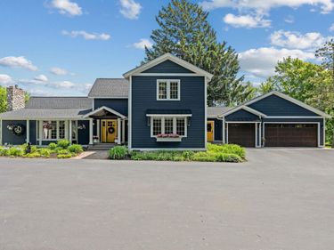 2590 Watertown Road , Orono, MN 55356