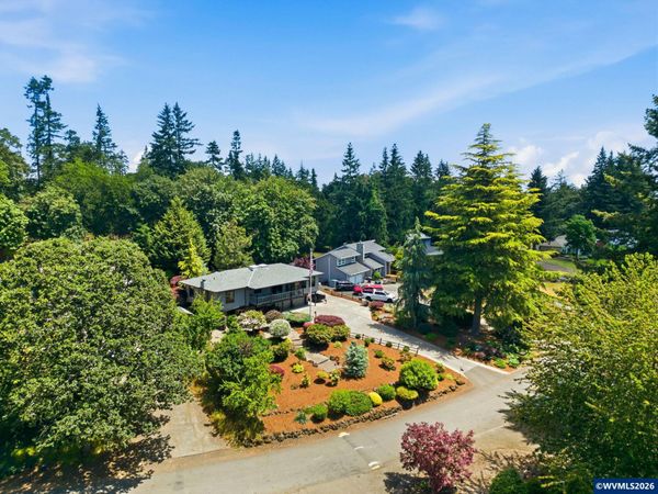 1245 NE Linnwood Dr, Albany, OR 97322