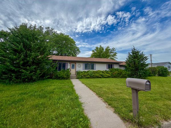 2035 Lampert Ct, Huron, SD 57350