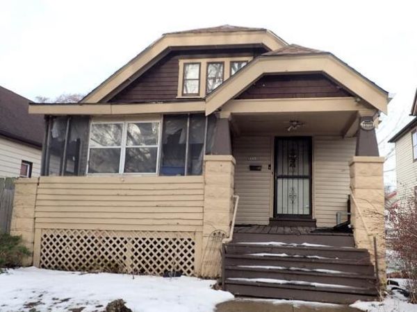 3711 N Dr William Finlayson STREET, Milwaukee, WI 53212
