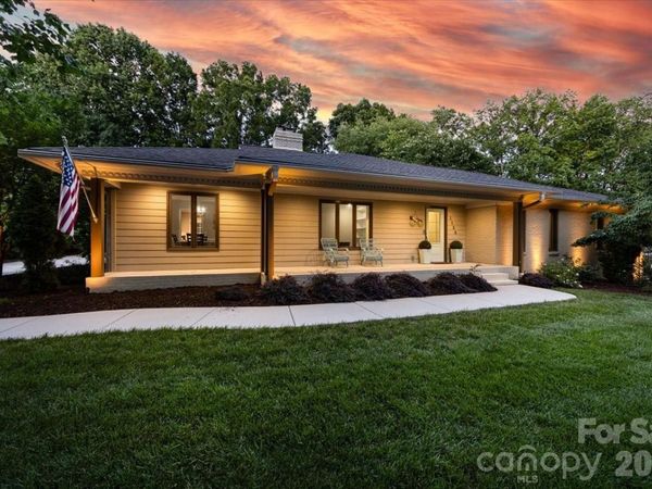 1128 Court Drive , Charlotte, NC 28211