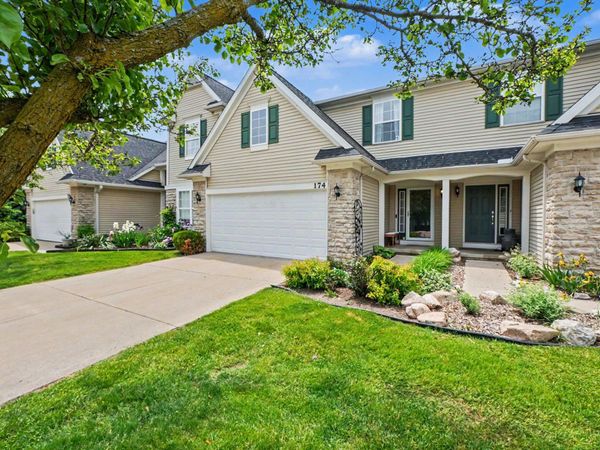 174 Burwyck Park Drive, Saline, MI 48176