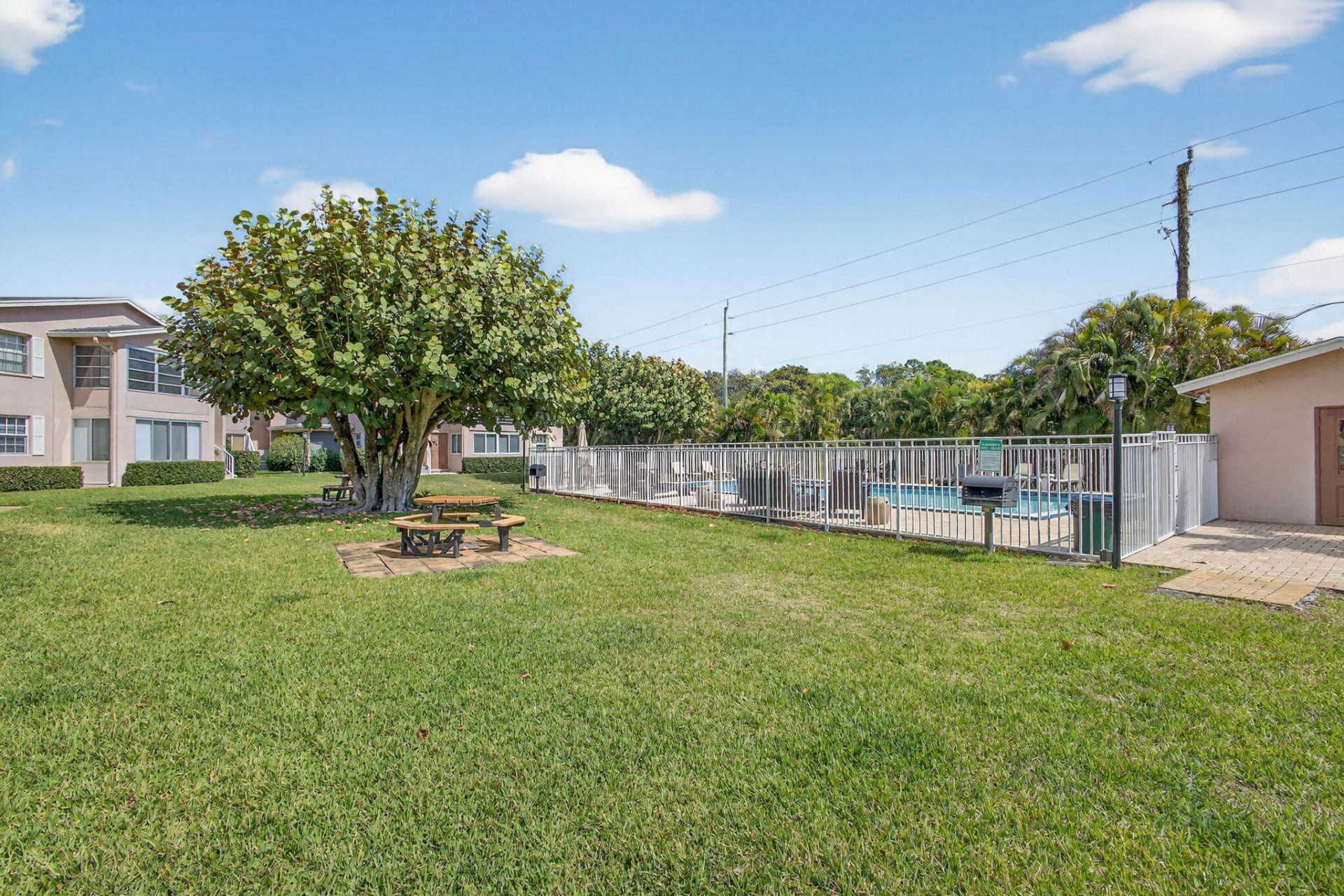 12416 Alternate A1a, Unit P2, Palm Beach Gardens, FL 33410 Photo