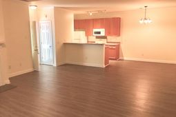 107 Pickering Lane photo 4