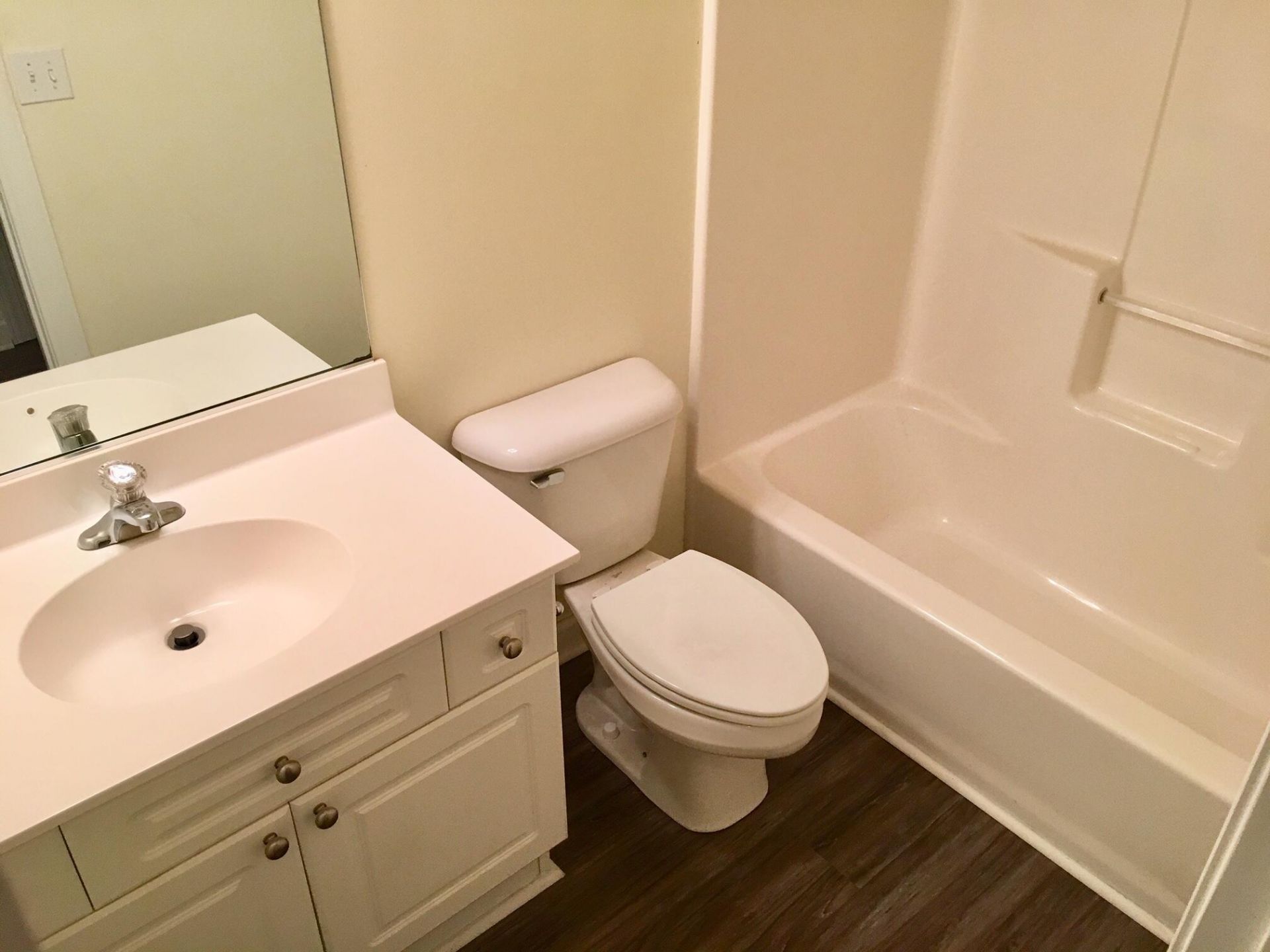 107 Pickering Lane Photo 9