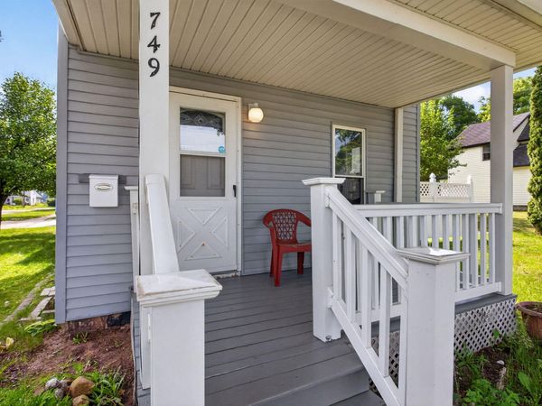 749 Kennedy Street, Jackson, MI 49202
