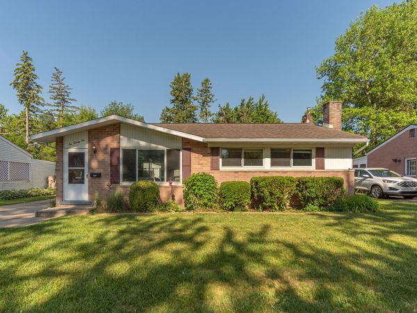 622 Rosemont Avenue, Saline, MI 48176