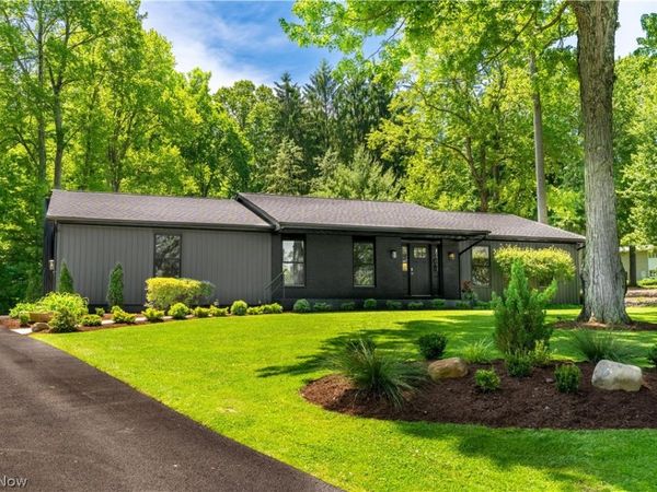 45 Hampshire Road, Akron, OH 44313