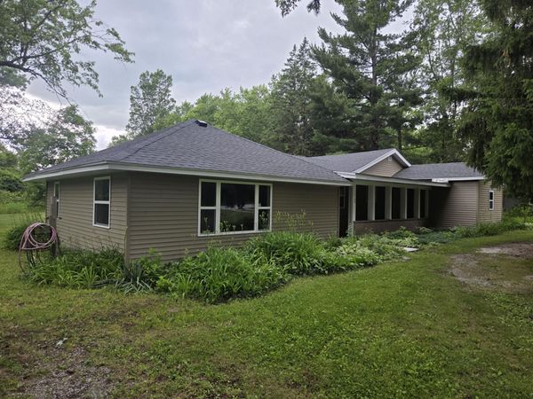13799 8th Avenue, Marne, MI 49435