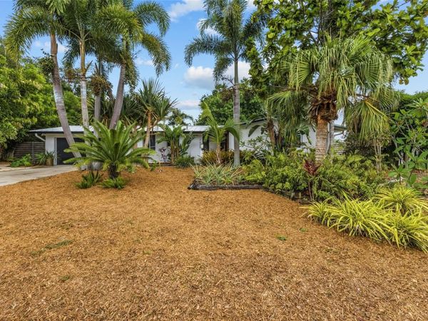 2605 BOTANY AVENUE , SARASOTA, FL 34239