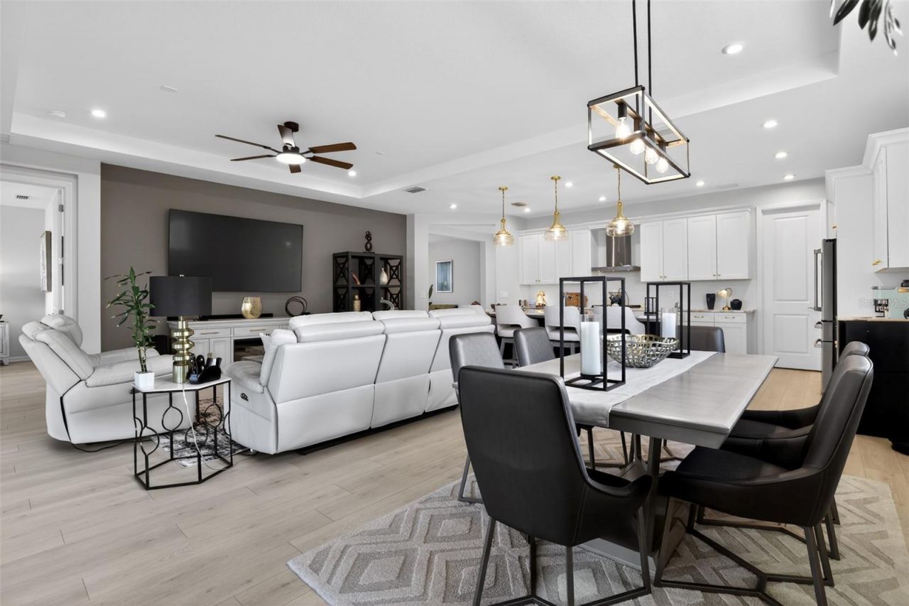 1599 Bellagio Loop, Tavares, FL 32778 Photo