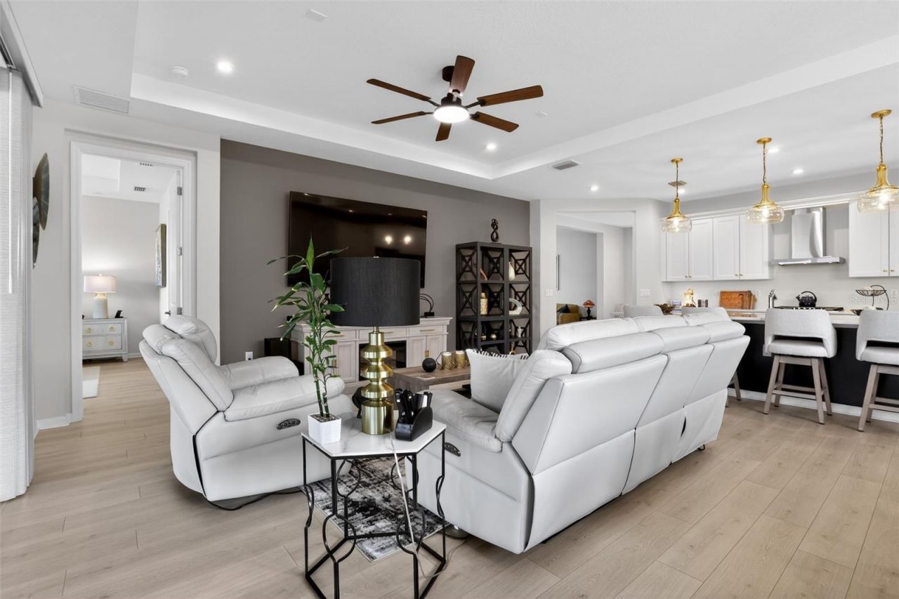 1599 Bellagio Loop, Tavares, FL 32778 Photo