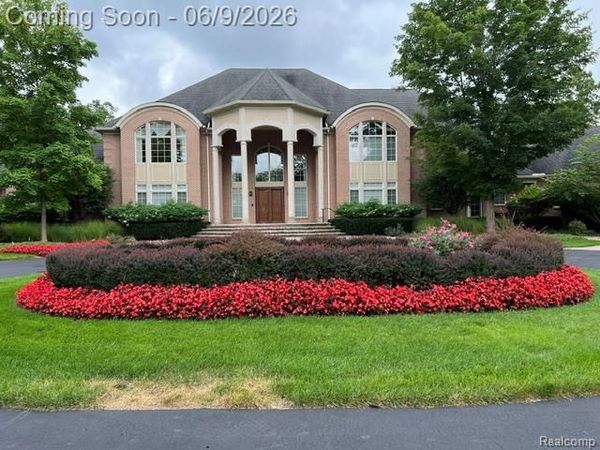 8479 Misty Meadows, Grand Blanc Twp, MI 48439