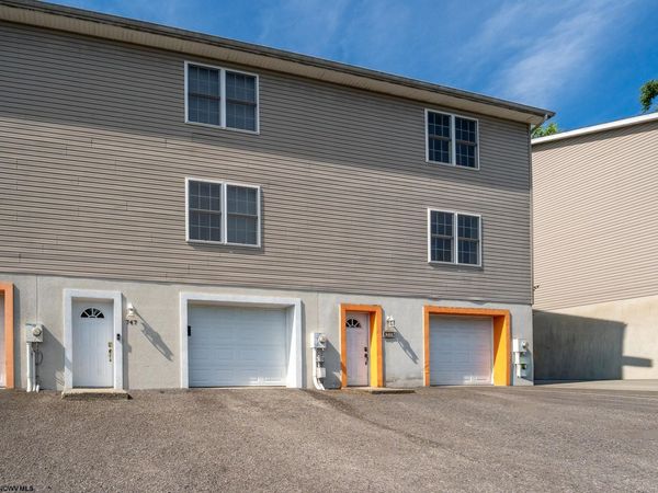 747 Erow Avenue, Morgantown, WV 26505