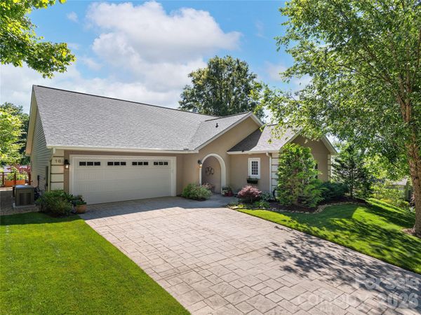 16 Stonebridge Drive , Asheville, NC 28805