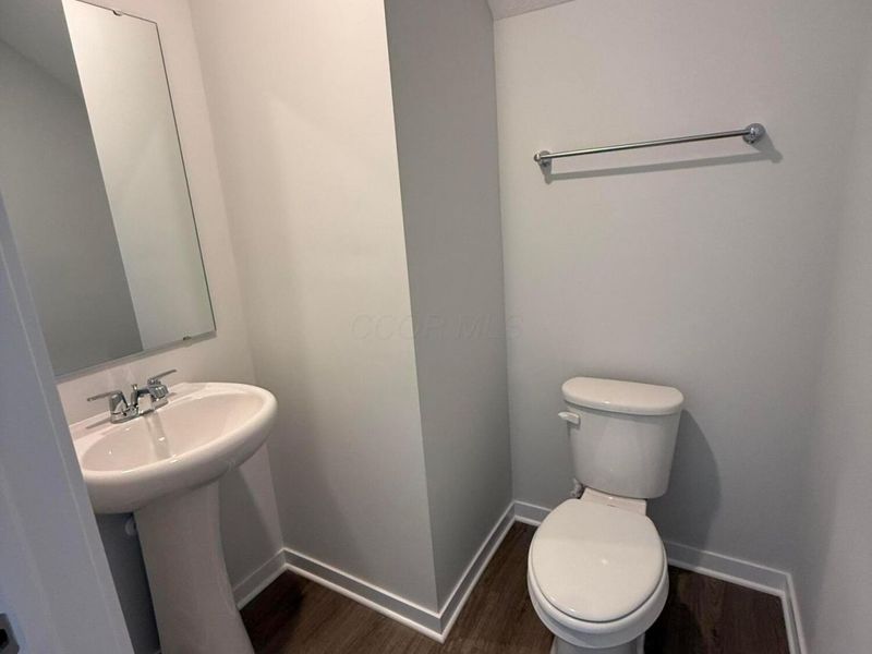 6308 N Marinelli Drive N, Columbus, OH 43228 Photo 7