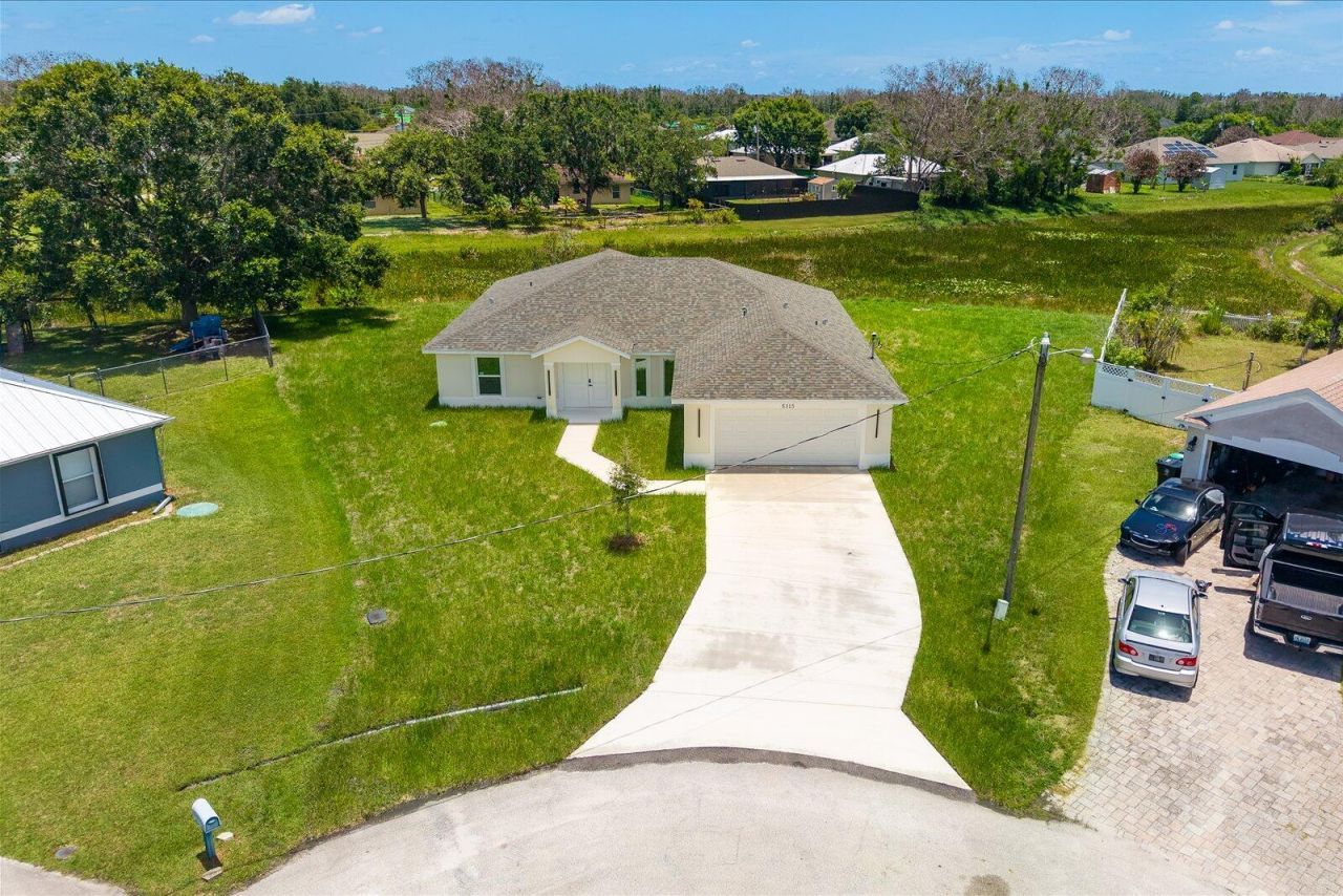 5315 NW Nail Court, Port Saint Lucie, FL 34986 Photo