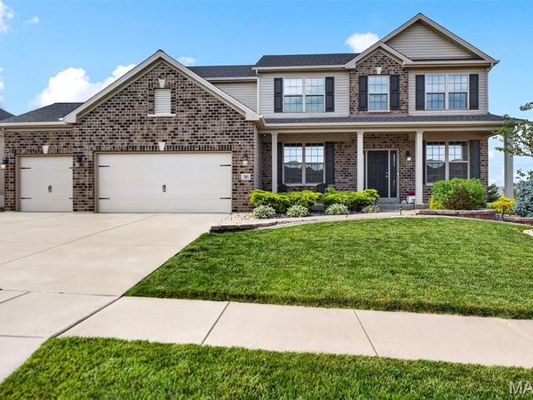 141 Central Park Avenue, Wentzville, MO 63385