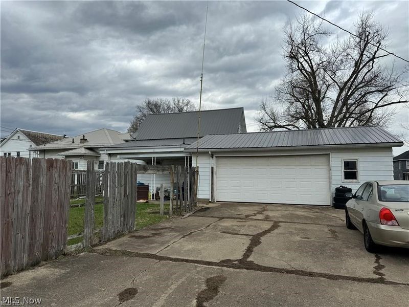 842 Locust Street, Coshocton, OH 43812 Photo 5