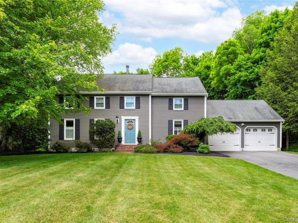 3 Heathbrook Drive, Poughkeepsie, NY 12603