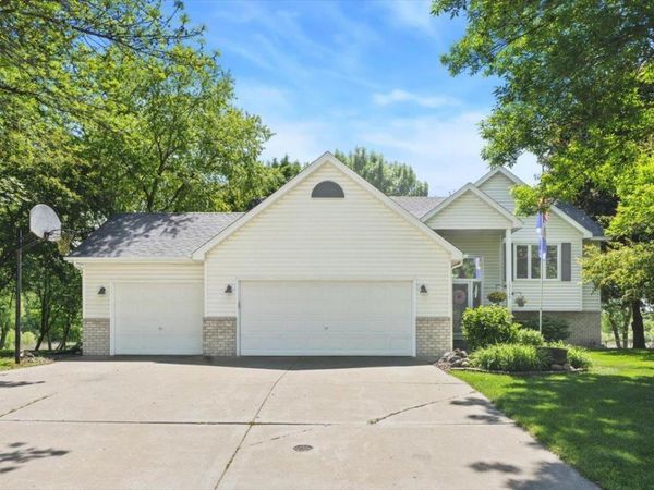 13160 Red Fox Road, Rogers, MN 55374