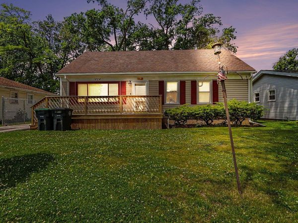 1626 Minnesota Street , Hobart, IN 46342